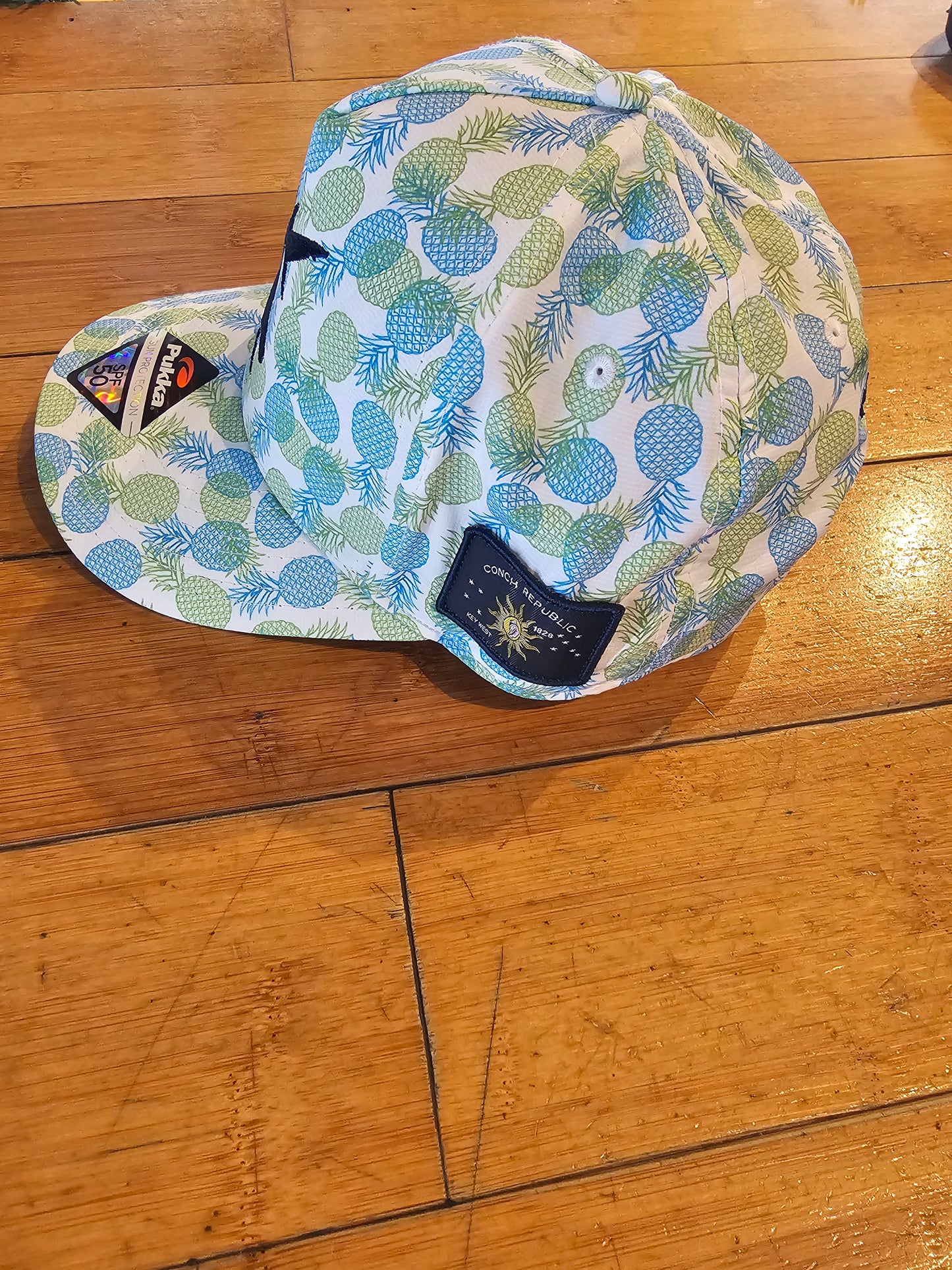 Hammerhead Pineapple